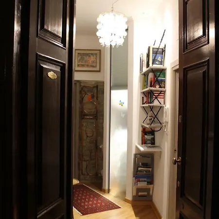 Antica Corte Apartment *